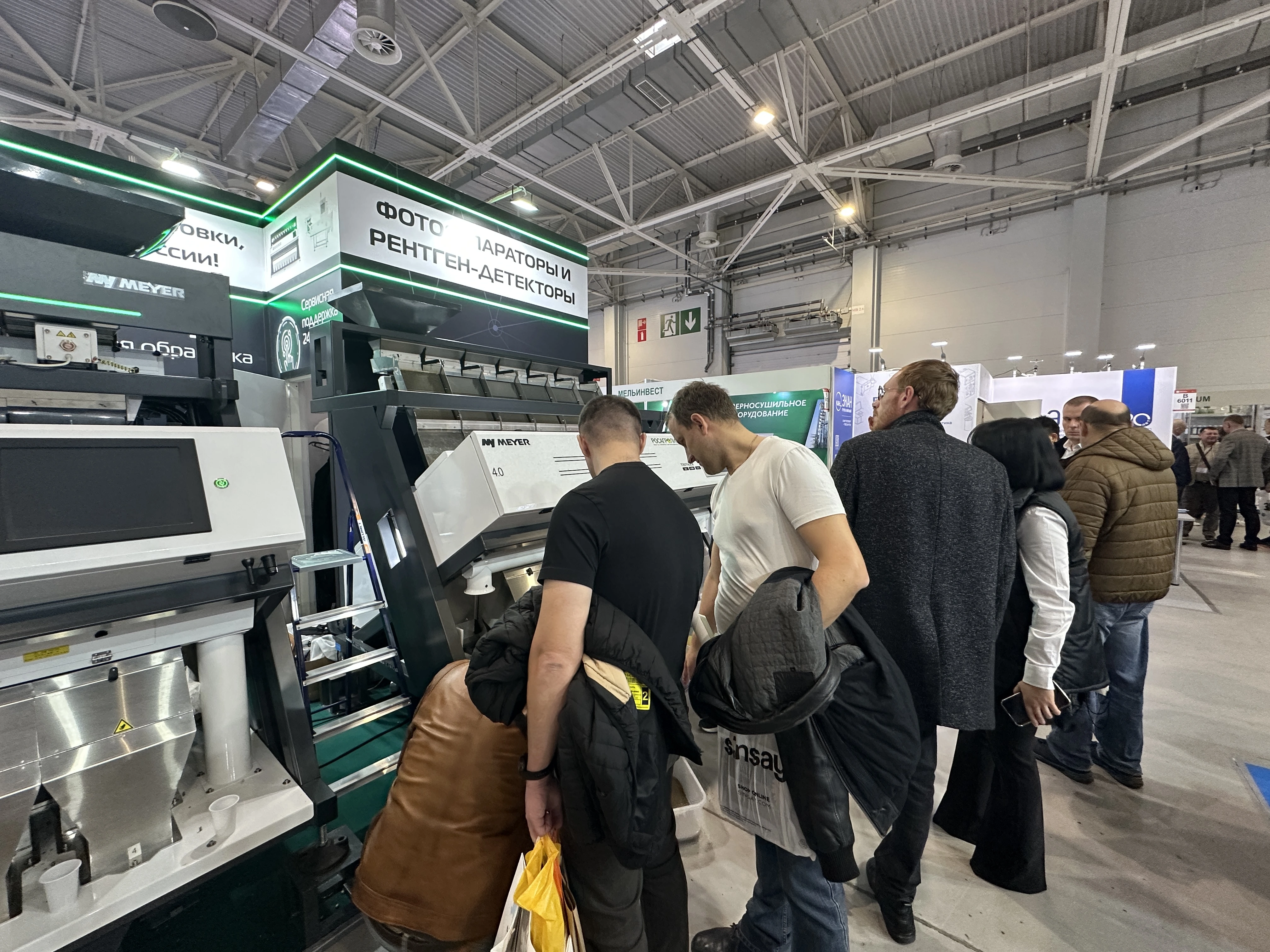 Фотосепаратор Meyer Thinker CS3 для мелкосемянной продукции на выставке ЮгАгро 2025